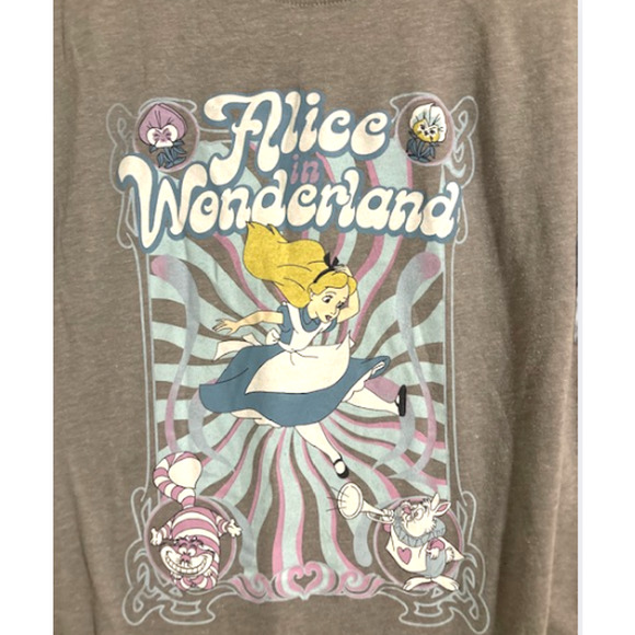 ALICE In WonderLand Gray T- Shirt - Disney Tee - Size L - Picture 3 of 6